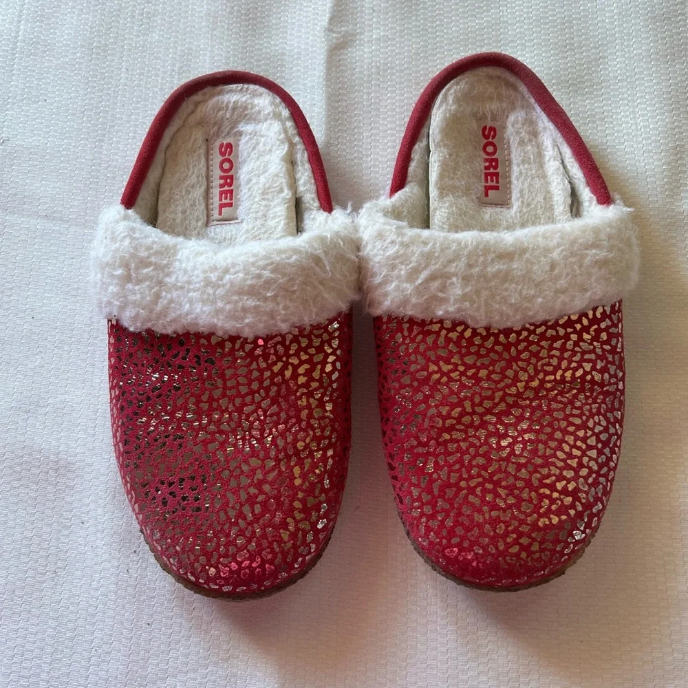 Sorel Red and White Cozy Slippers